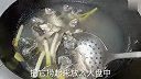 很多人都不知道鲫鱼可以这样做，鲜香麻嘴，一人吃两斤都不够