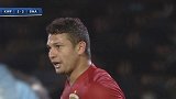 奥斯卡吸引防守送横传 埃尔克森插上远射被挡出