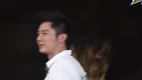 奔跑吧：陈赫混入工作人员的行列中,工作人员甩都甩不掉,太逗了