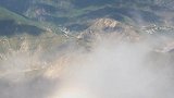 运气真好,挡住了雪山,却迎来了佛光。