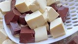 麻婆猪血豆腐怎么做才能麻辣鲜香，每块豆腐都包裹着汤汁！