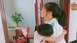 姐姐要开学了，弟弟各种不舍，一天黏着姐姐不放，果然姐弟情深啊