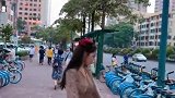 本以为小姐姐的背影就很美了，看到正脸以后我就爱上了！