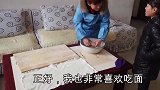 准婆婆做了手擀面，吃饭也不忘念叨对象，这是想让女孩干啥？