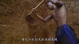 小伙为了求婚，徒手打造一个“教堂”，你猜女友会答应吗？