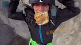 综合-17年-汉堡做错什么了！你非要叼着它去跳伞-专题