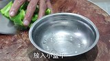 大厨分享青椒炒丝瓜更好吃做法，清淡营养，原汁原味，地道家常菜