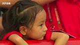 高温下的球迷众生相 小可爱热到怀疑人生国安美女抢镜