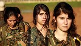 大批库尔德女性连夜逃亡，绝不落在土军手中，若被俘将生死不如
