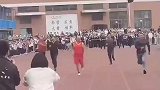 高校运动会校长跑步得第一，跑的都是人情世故啊