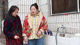 新婚夜儿媳发高烧，婆婆心疼去买药，回家后才知自己儿子不是人