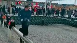大哥的平衡力练的也太强了！以前国家队的吧！