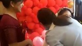 原来化妆不光化脸，连身上也可以啊，真是大开眼界！