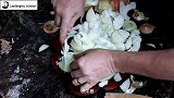 户外制作野营饭，带你体验原汁原味不一样的美味，你还不来看看