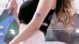 求大神指点，美女手上拿的是什么电动玩具