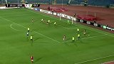 第26分钟索菲亚中央陆军球员杰罗姆·辛克莱尔射门 - 被扑