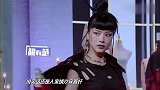 王一博这头肩比简直完美，穿什么都好看！行走的衣架子！