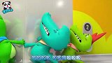 宝宝巴士：五只小鳄鱼，一起推电梯门，最后摔倒了