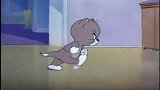 猫和老鼠：脑袋大还真是个烦恼，这不抓老鼠抓到卡头，也真是厉害