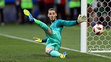 天界坠入凡间！世界杯11射正丢10球 这还是当今第1门神？