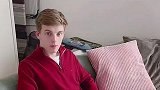 中国美女穿男友衬衫，看他什么反应？