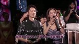 都是拍吻戏？ 赵丽颖吻刘恺威靠借位， 而吻他却付出了真情实感