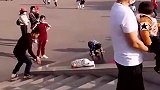 这就是爸爸带娃