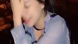 有人来送把伞吗？