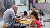 农村妈妈北京出差，临走时儿子说了啥？妈妈心里不是滋味