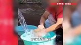 苏州一大妈私自打开消防栓，竟是为了方便洗衣服，街道办回应