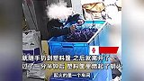 工人好奇点火竟烧掉厂房被拘12天：过火面积500平方，想测试塑料成分