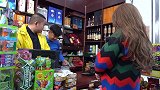 二货出馊主意骗取丑女服务费，不料难过女神关得不偿失