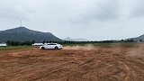 奥迪A7四驱沙土地漂移，3.0T爆发的马力，动力用不完！