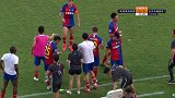 巴坎布进球后伤退 身体不适走回更衣室