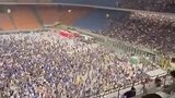 米体晒视频：国米0-4后 在梅阿查看决赛的球迷退场