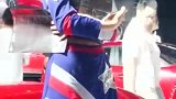这么漂亮的小姐姐，做车模可惜了，大家是不是都喜欢她呀