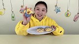 吃货吃“小黄人圈圈果蔬馒头”，咬一口香喷喷，这表情太逗了