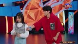 男子忍不住流眼泪了,为什么感觉有点悲伤啊!