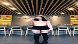 这支舞红遍全网，美女也跟个风，纹身亮了