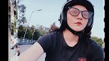 没想到吧，偷偷背着你们苦练摩托车呢哈哈哈中秋节快乐  以后不堵车了