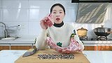 花100元买了3斤排骨，抓起来直接啃，又香又烂，超过瘾