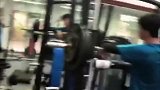 申花健身房基情满满 陈钊拍视频戏耍林开源