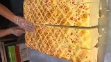 广东学校食堂的肉松面包是这么来的，这智商简直……