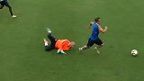沙奇里国米生涯最强一球！训练场零度角破门 凡人学不会
