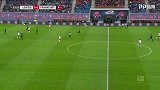 第53分钟法兰克福球员科斯蒂奇抢断成功