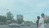 好奇问师傅做什么工作的