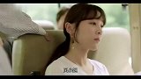 总裁坐公交车，谁知一个转弯他没站稳，直接坐在美女腿上