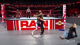 WWE-18年-RAW第1322期：单打赛 巴洛尔VS马哈尔集锦-精华