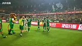 赛后谢场全记录！球迷高喊金泰延名字 国安吉祥物拉偏架