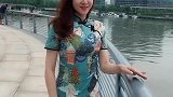 微胖的美女穿上旗袍，真是有品位！